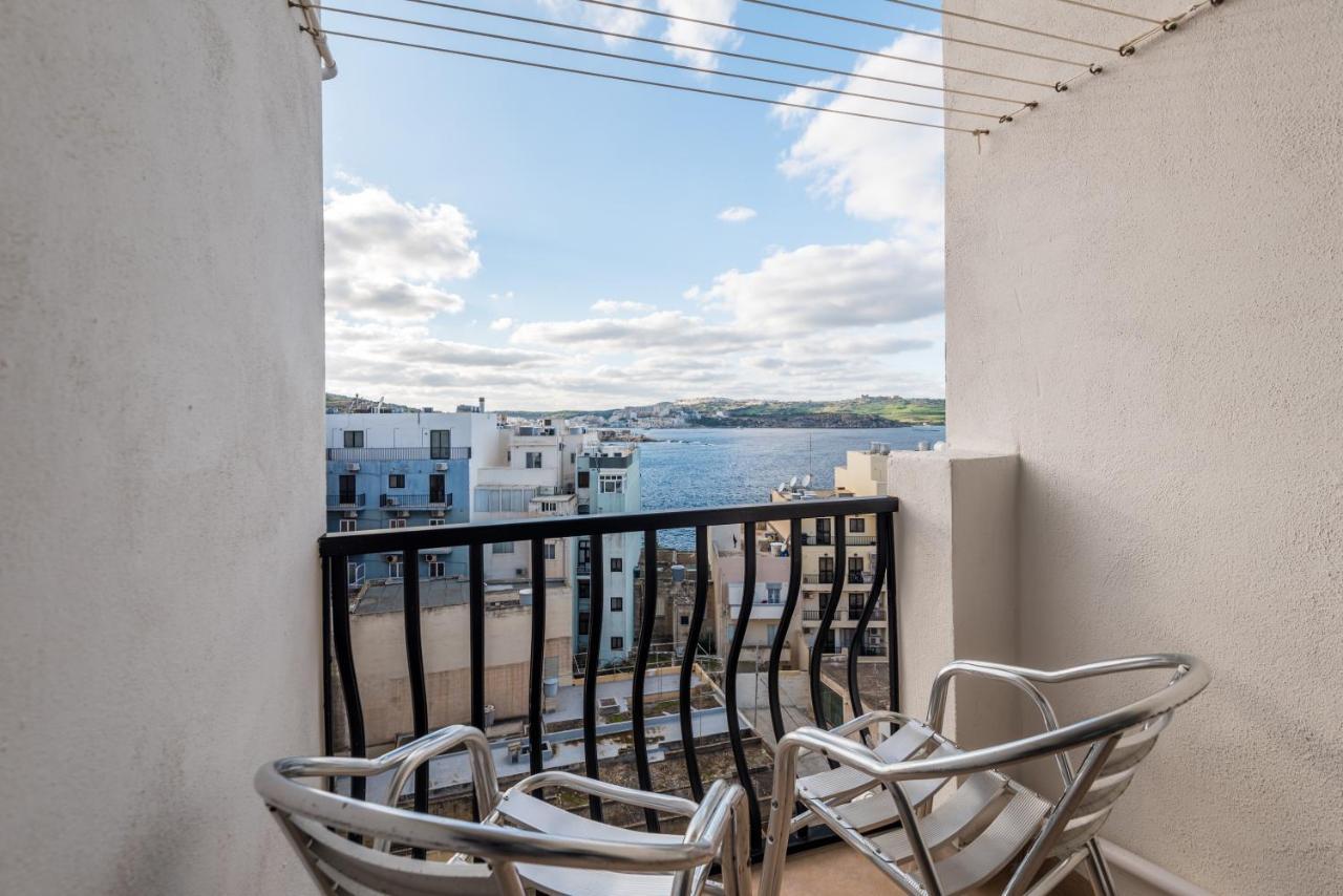 Seashells 2 Bedroom Apartment With Sunny Terrace With Stunning Sea Views - By Getawaysmalta セント・ポールズ・ベイ エクステリア 写真