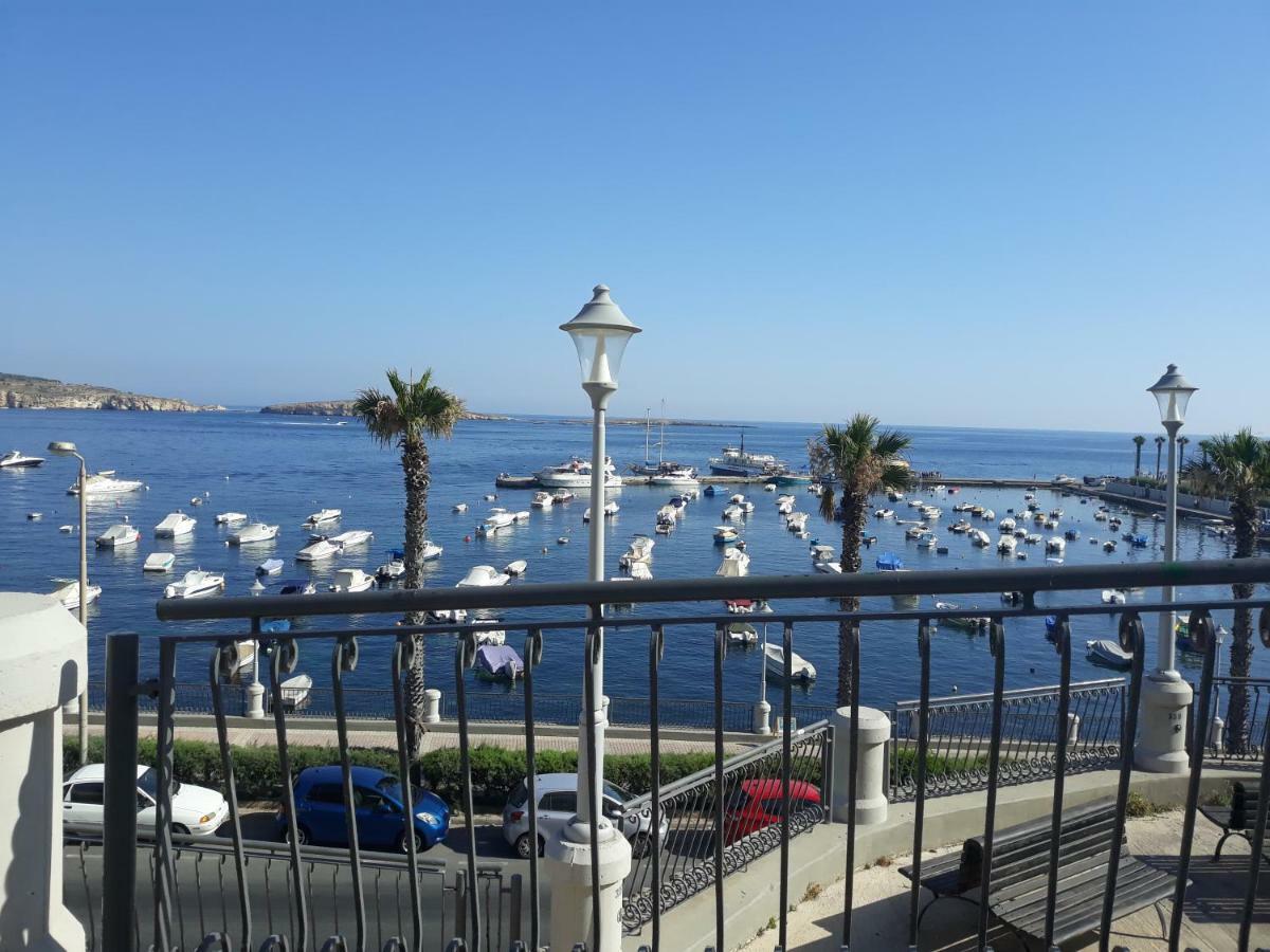 Seashells 2 Bedroom Apartment With Sunny Terrace With Stunning Sea Views - By Getawaysmalta セント・ポールズ・ベイ エクステリア 写真